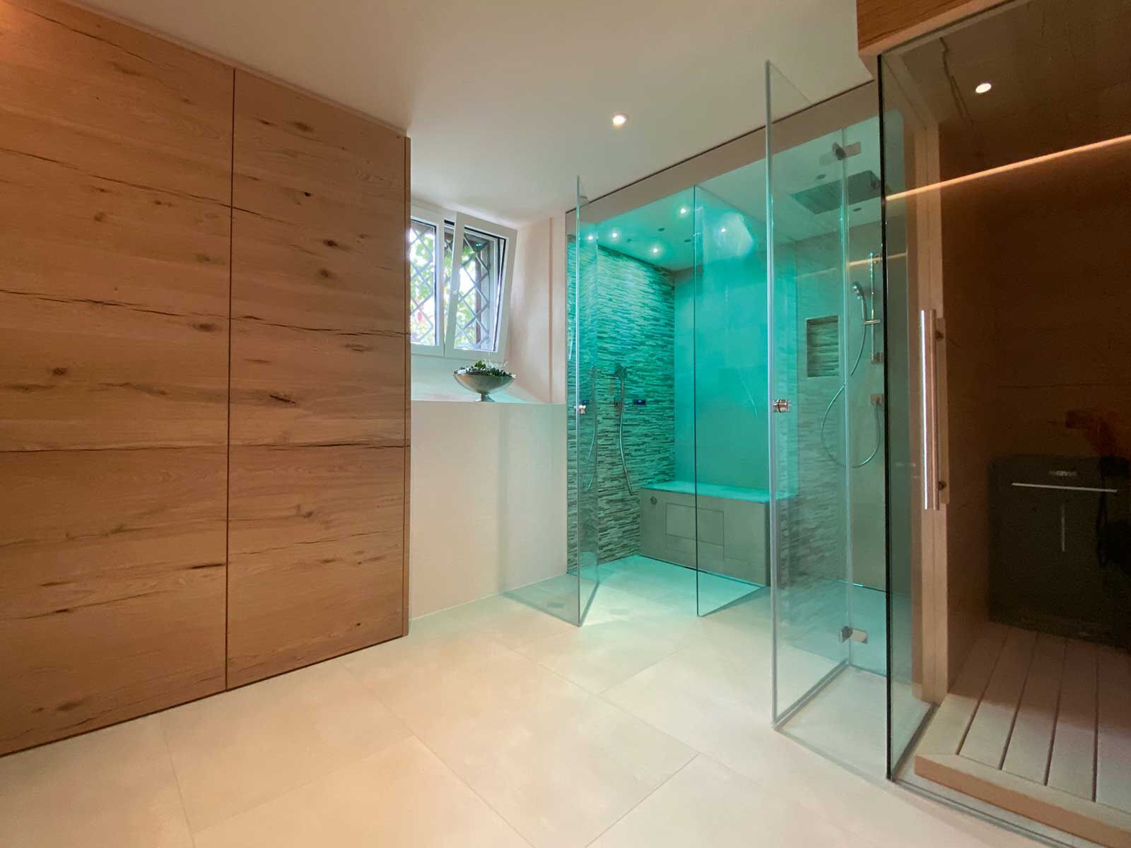 Nach dem Kellerumbau ist der Raum eine Wellnessoase samt Sauna und Dampfdusche.
