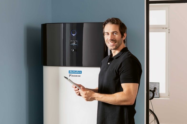 Luft-Wasser-Wärmepumpe «HPSU High Temp Compact Ultra» von Domotec.