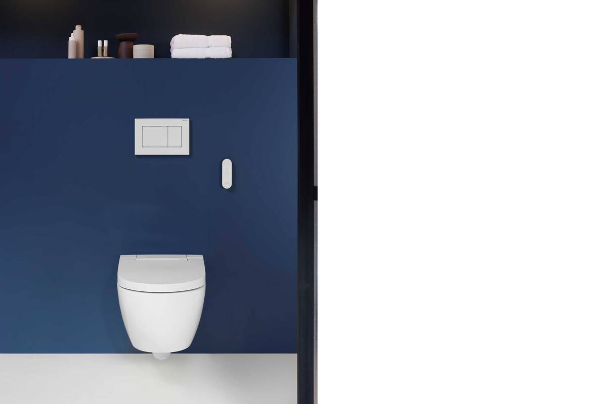 Das neue Dusch-WC «AquaClean Alba» von Geberit ähnelt einem klassischen WC nicht nur optisch, sondern auch preislich. Die Technik verbirgt sich in der Keramik und ist nicht sichtbar. Geberit Vertriebs AG.